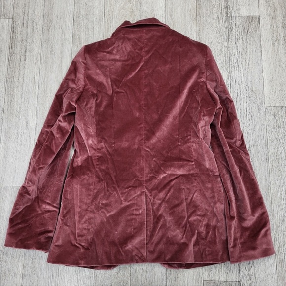 NWT Frame Denim 70S Velvet Blazer in Port MSRP $495. Size 2 - Picture 2 of 3